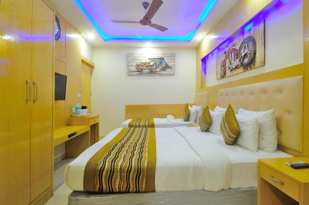 Hotel Prince Palace Deluxe - Paharganj - Ню Делхи Екстериор снимка
