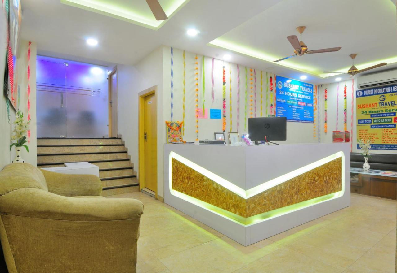 Hotel Prince Palace Deluxe - Paharganj - Ню Делхи Екстериор снимка