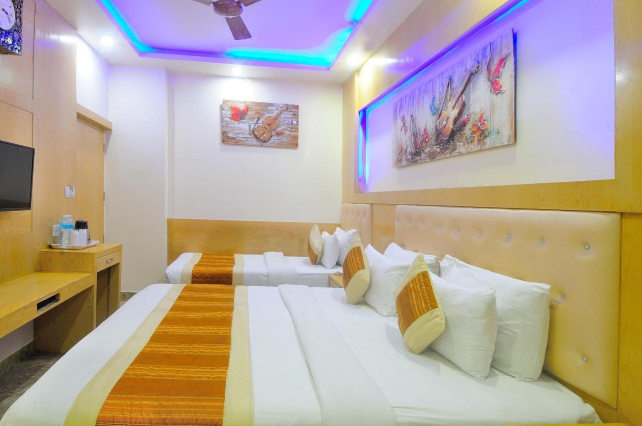 Hotel Prince Palace Deluxe - Paharganj - Ню Делхи Екстериор снимка