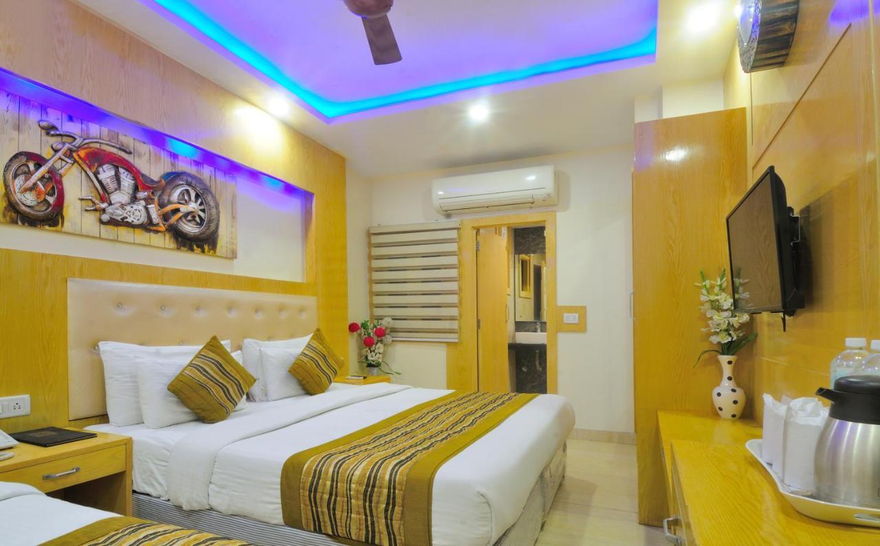 Hotel Prince Palace Deluxe - Paharganj - Ню Делхи Екстериор снимка