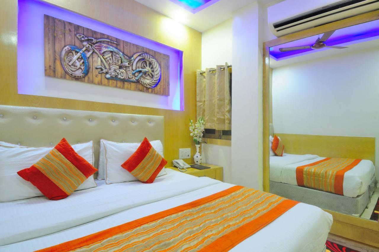 Hotel Prince Palace Deluxe - Paharganj - Ню Делхи Екстериор снимка
